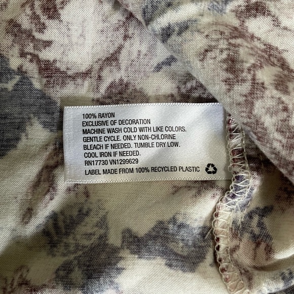 Mini floral Shift Dress - Picture 7 of 7